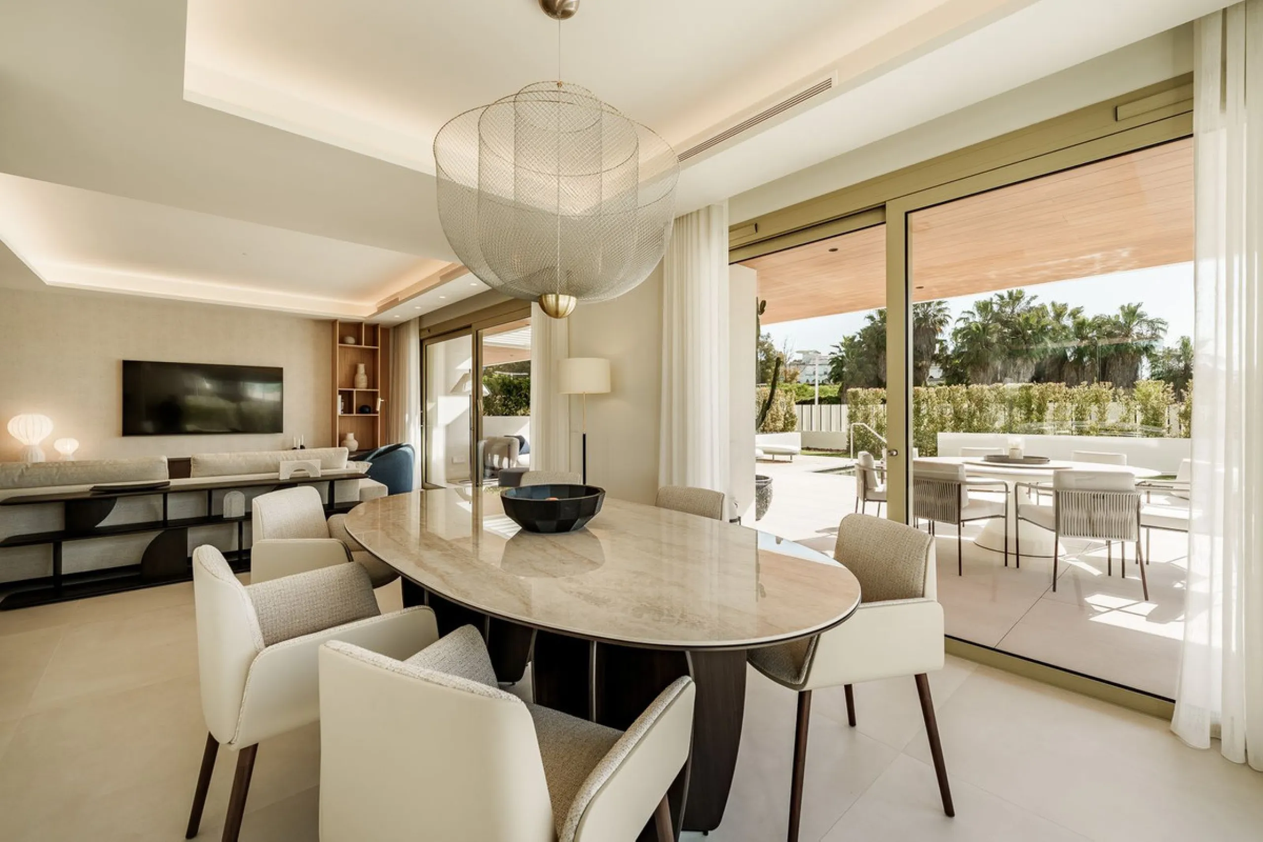 Apartment - Ground Floor Apartment в продаже в Marbella, Málaga. В доме 4 спален и 4 ванных комнат. Площадь дома 417 м². Площадь участка 157 м²