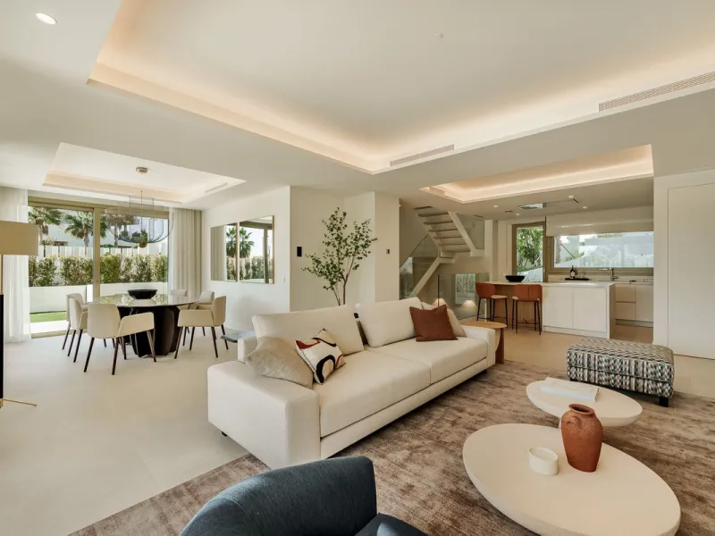 Apartment - Ground Floor Apartment в продаже в Marbella, Málaga. В доме 4 спален и 4 ванных комнат. Площадь дома 417 м². Площадь участка 157 м²