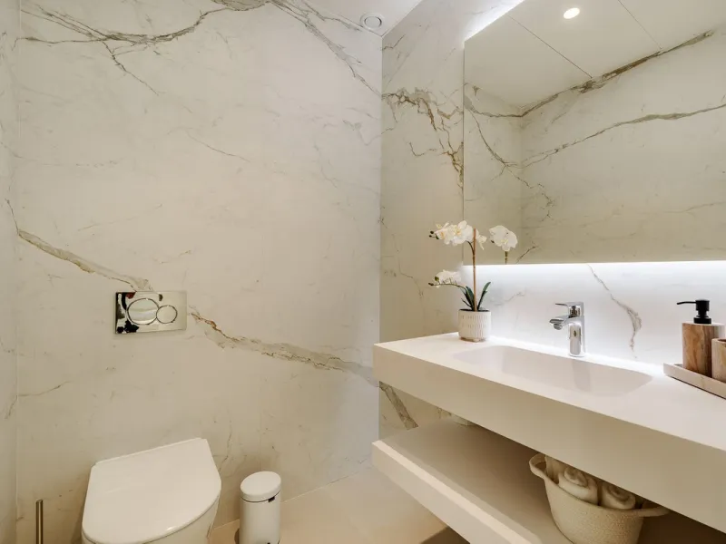 Apartment - Ground Floor Apartment в продаже в Marbella, Málaga. В доме 4 спален и 4 ванных комнат. Площадь дома 417 м². Площадь участка 157 м²