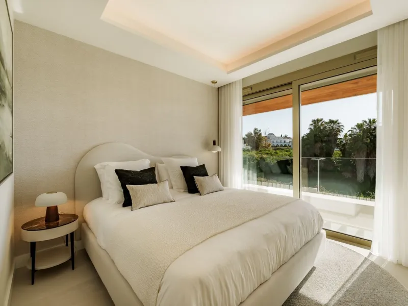 Apartment - Ground Floor Apartment в продаже в Marbella, Málaga. В доме 4 спален и 4 ванных комнат. Площадь дома 417 м². Площадь участка 157 м²