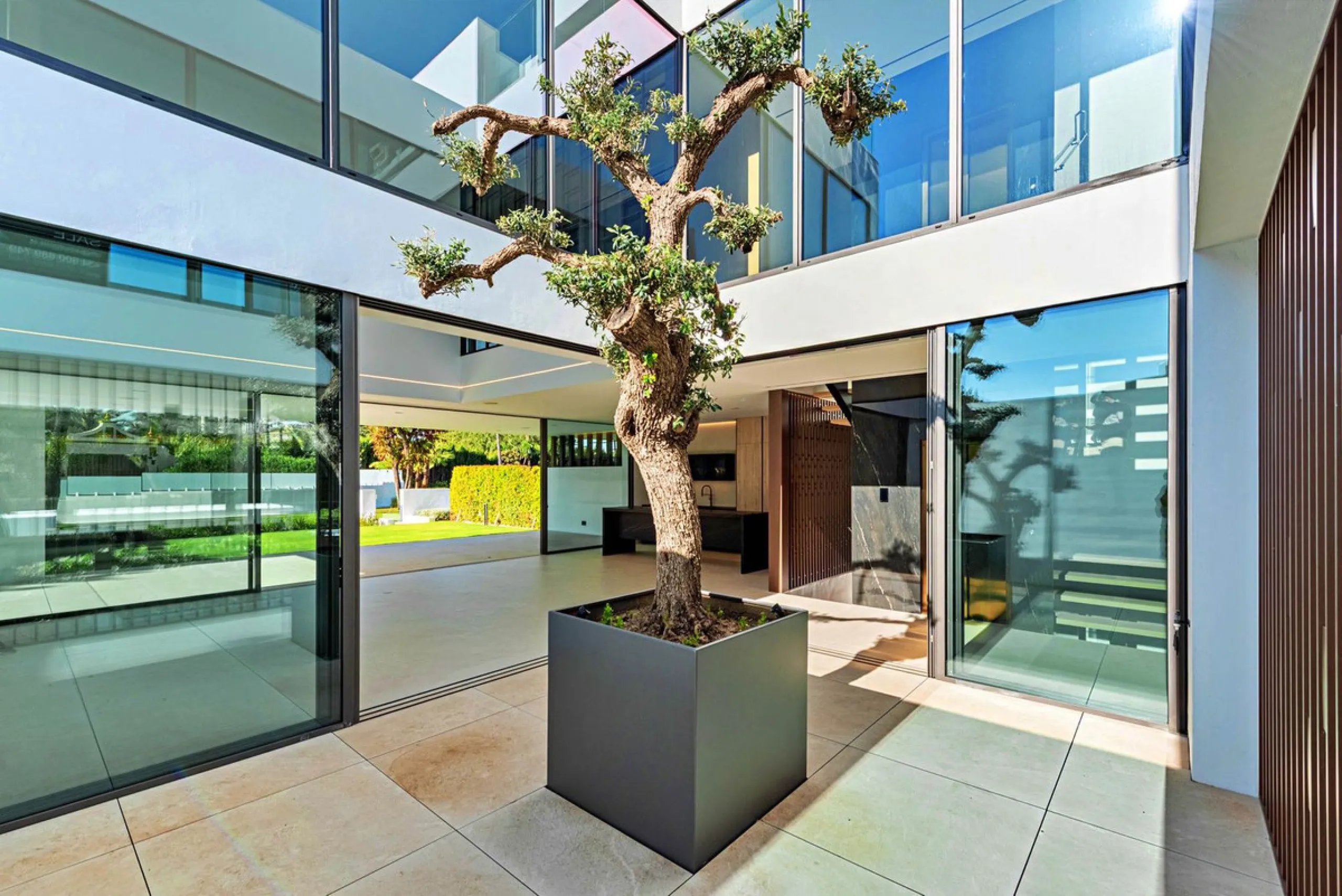 Exclusive Modern Villa on Marbella's Golden Mile.