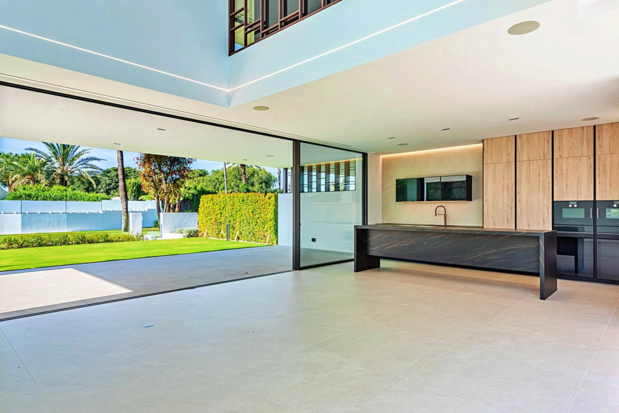 Exclusive Modern Villa on Marbella's Golden Mile.
