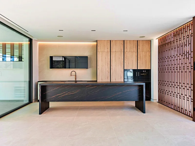 Exclusive Modern Villa on Marbella's Golden Mile.