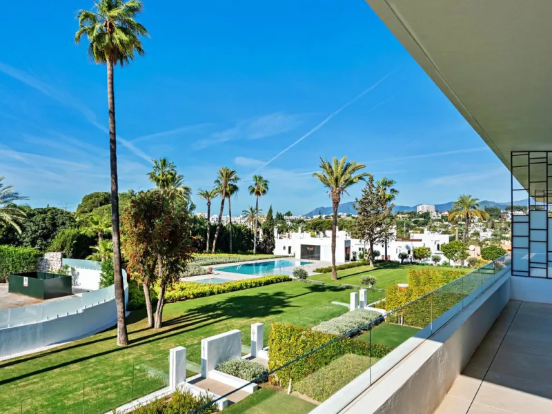 Exclusive Modern Villa on Marbella's Golden Mile.