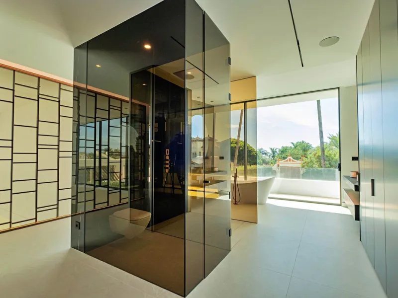 Exclusive Modern Villa on Marbella's Golden Mile.