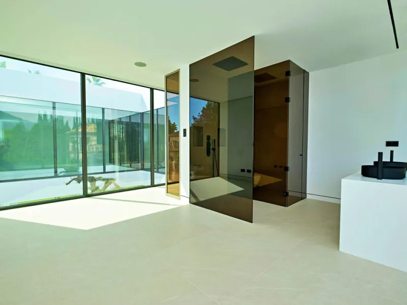 Exclusive Modern Villa on Marbella's Golden Mile.
