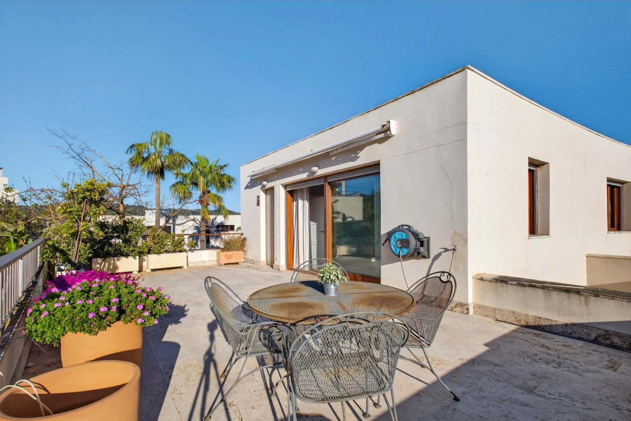 Penthouse with Sea & Mountain Views – Lomas de los Monteros, Marbella