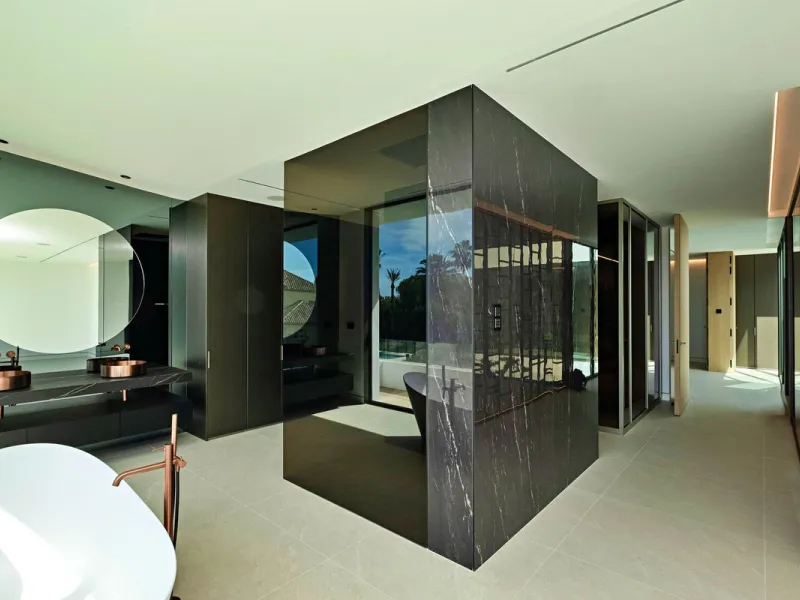 Exclusive Modern Villa on Marbella's Golden Mile.