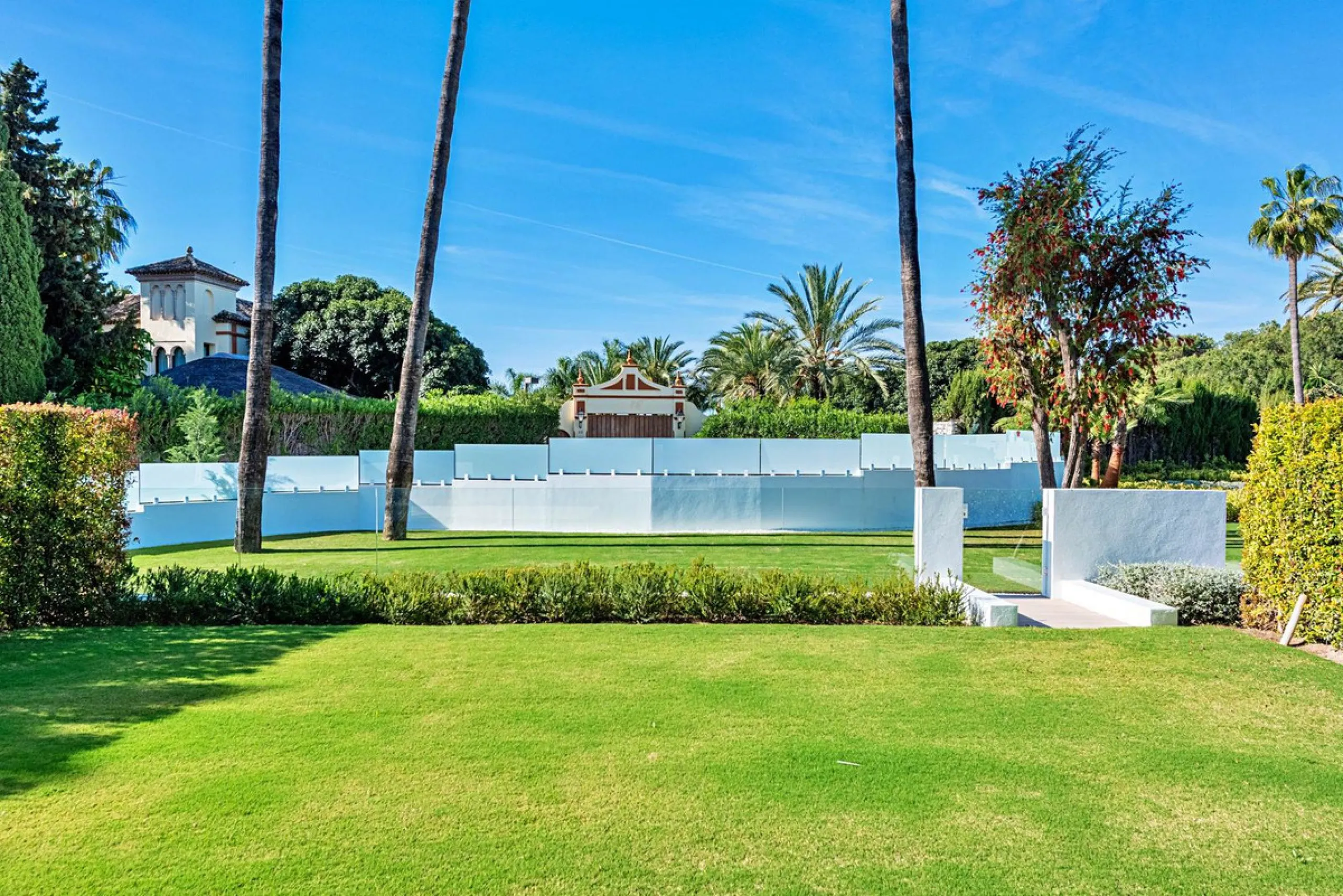 Exclusive Modern Villa on Marbella's Golden Mile.