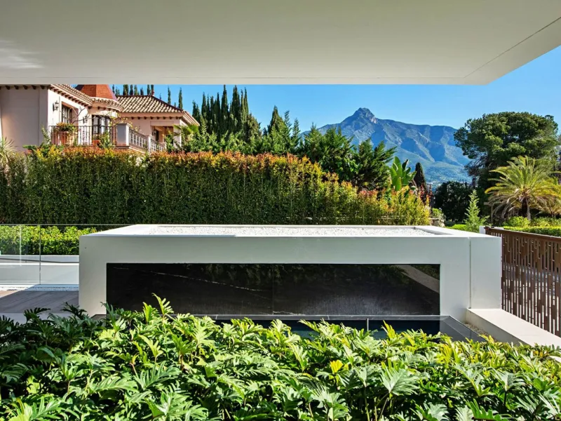 Exclusive Modern Villa on Marbella's Golden Mile.