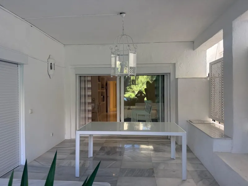 Set within the exclusive Jardines de las Fuente residential enclave in the heart of Puerto Banús, this apartment embodies contemporary elegance designed for those seeking a refined home in one of Europe's most coveted coastal destinations. With 135 square