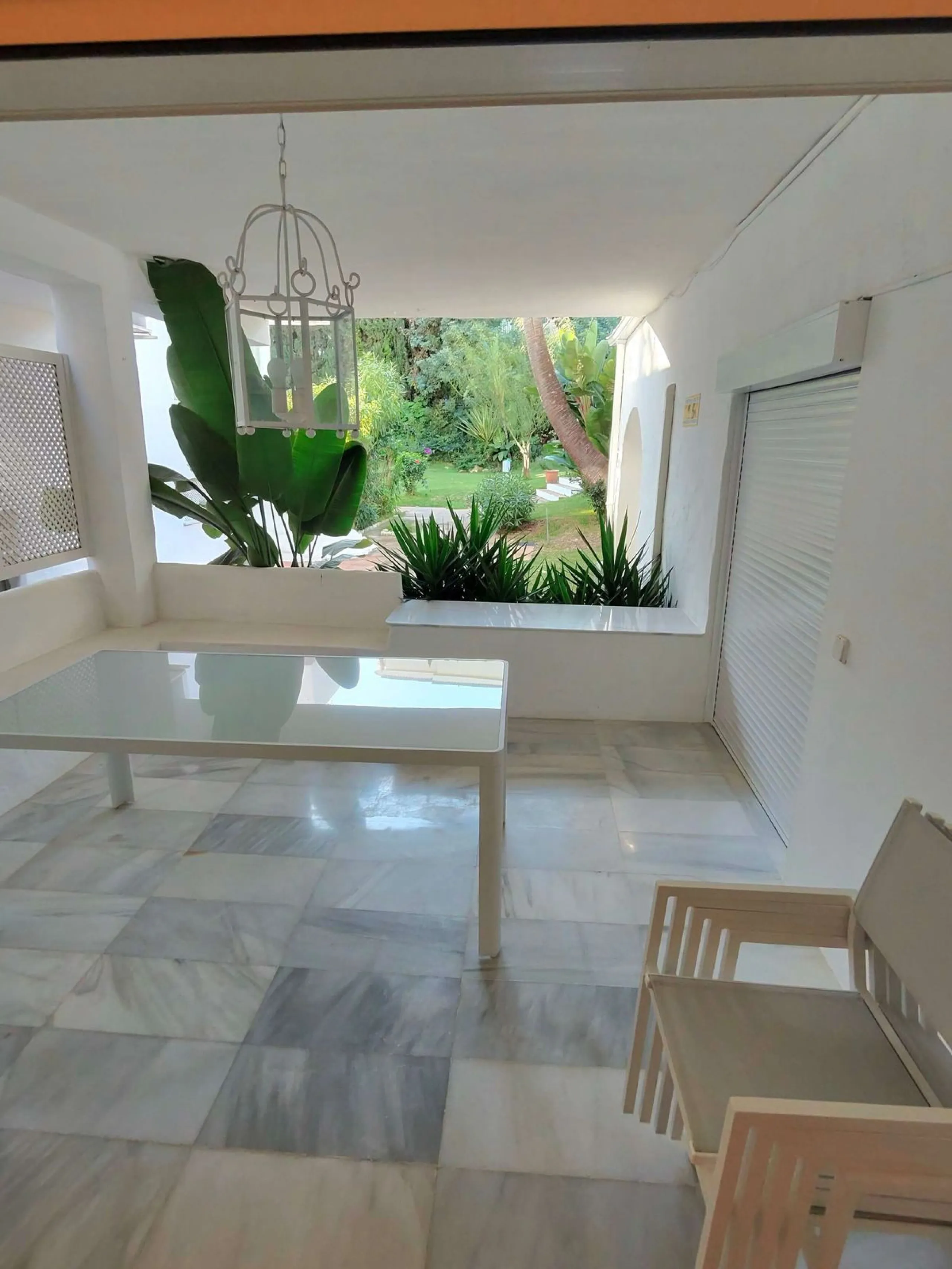 Set within the exclusive Jardines de las Fuente residential enclave in the heart of Puerto Banús, this apartment embodies contemporary elegance designed for those seeking a refined home in one of Europe's most coveted coastal destinations. With 135 square