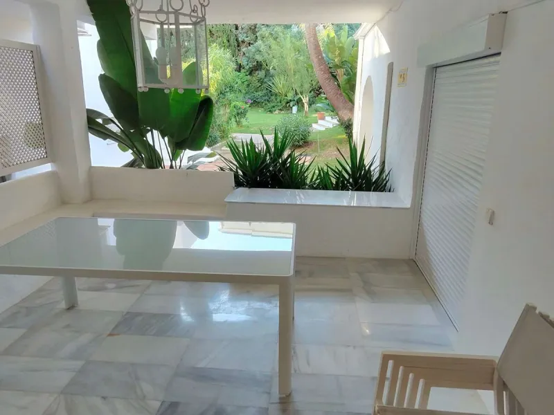 Set within the exclusive Jardines de las Fuente residential enclave in the heart of Puerto Banús, this apartment embodies contemporary elegance designed for those seeking a refined home in one of Europe's most coveted coastal destinations. With 135 square