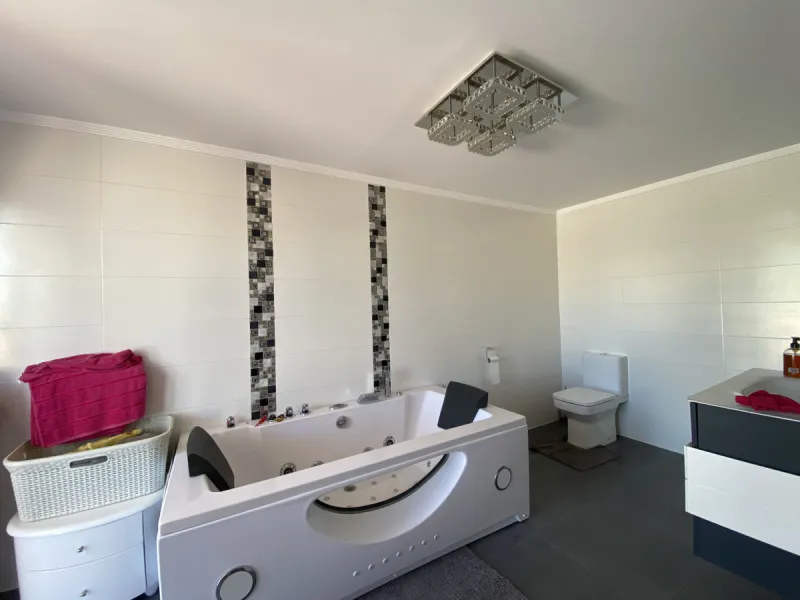 Absolutely Stunning Villa in Cerros de Aguila on a large 897sqm plot with stunning panoramic views of Mijas Pueblo and surrounding countryside. The house is surrounded by plenty of outside spaces for quality outside living.