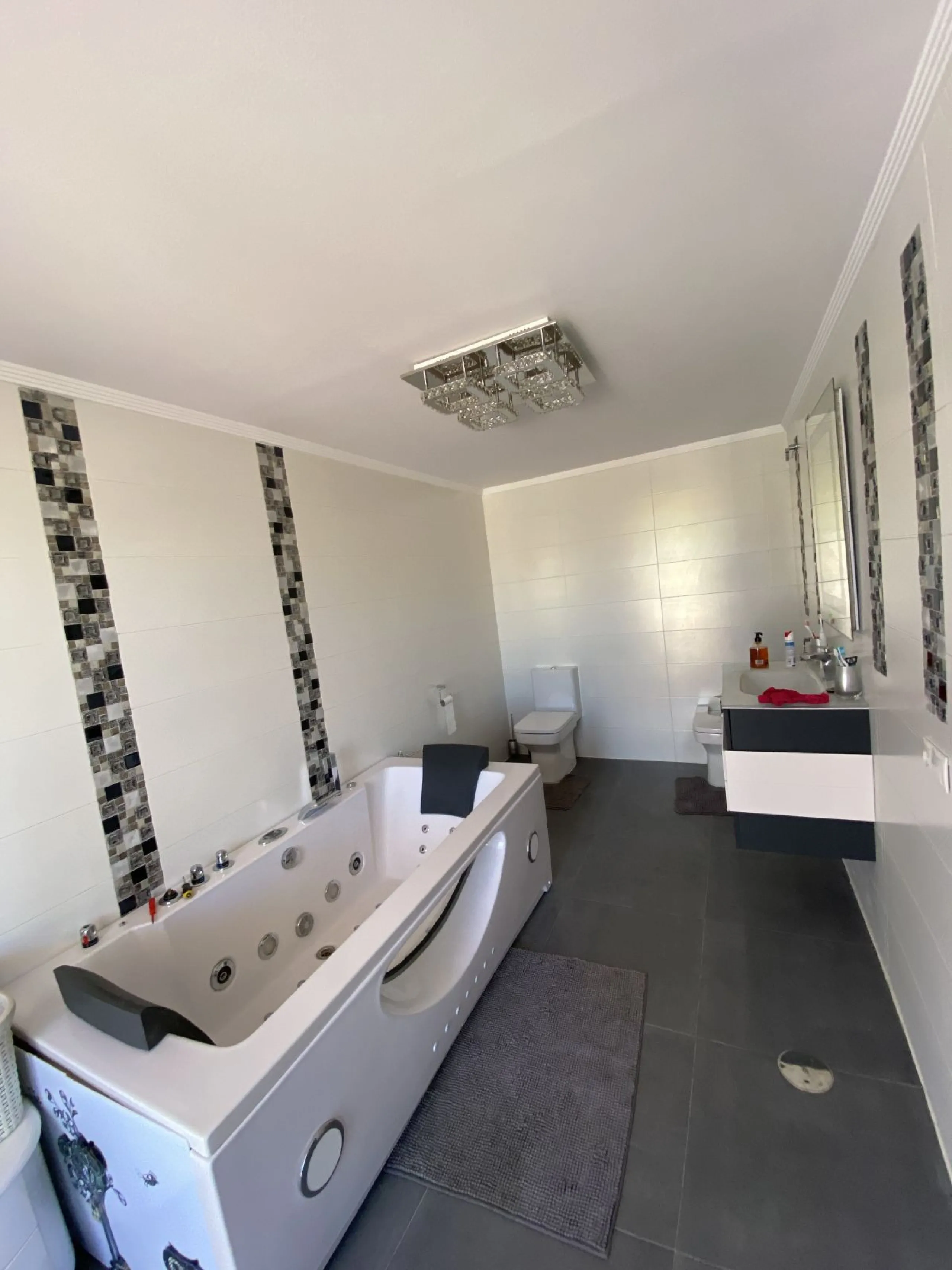 Absolutely Stunning Villa in Cerros de Aguila on a large 897sqm plot with stunning panoramic views of Mijas Pueblo and surrounding countryside. The house is surrounded by plenty of outside spaces for quality outside living.