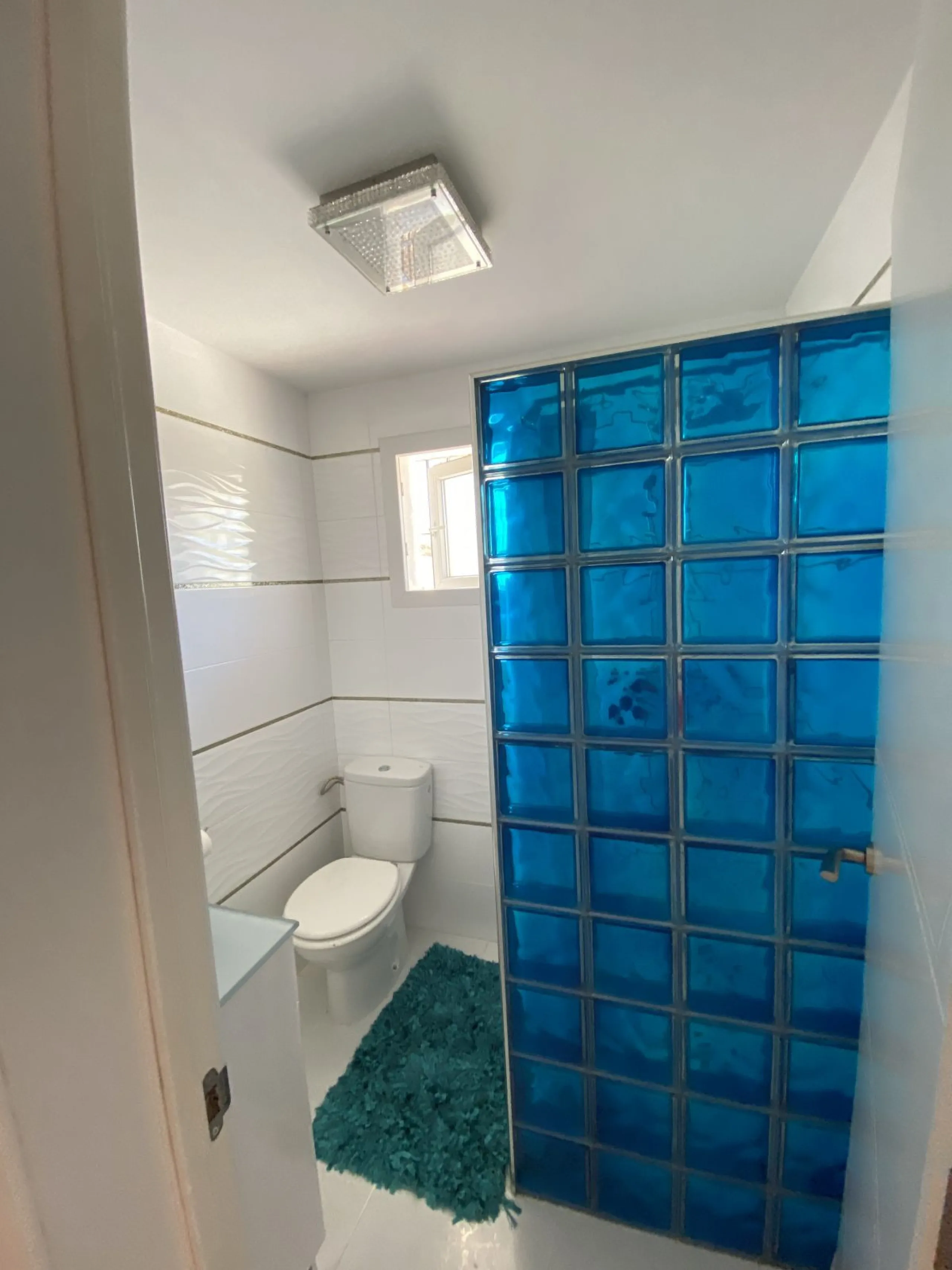 Absolutely Stunning Villa in Cerros de Aguila on a large 897sqm plot with stunning panoramic views of Mijas Pueblo and surrounding countryside. The house is surrounded by plenty of outside spaces for quality outside living.
