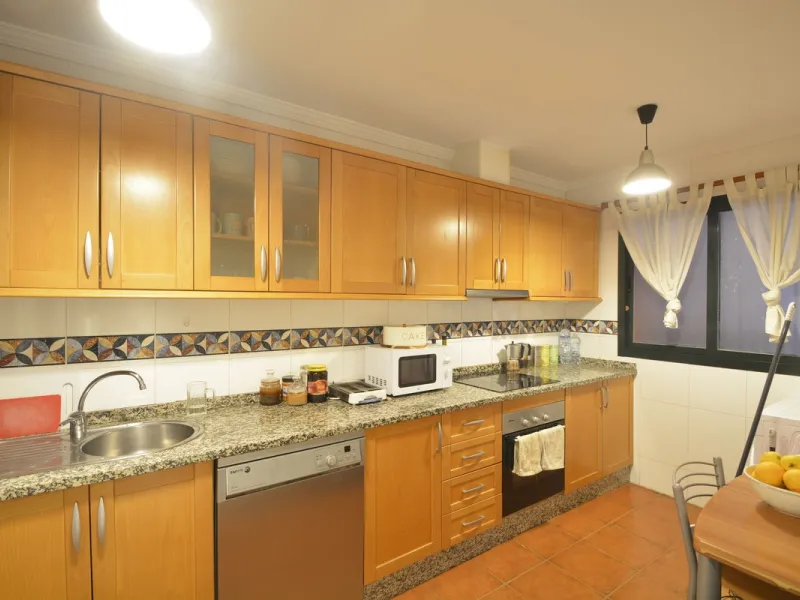 Apartment - Ground Floor Apartment в продаже в Marbella, Málaga. В доме 2 спален и 2 ванных комнат. Площадь дома 84 м²