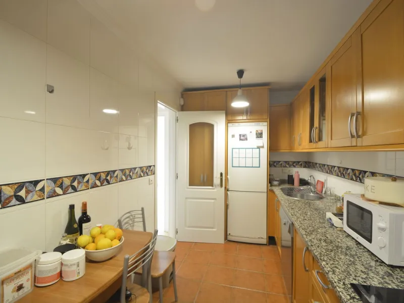 Apartment - Ground Floor Apartment в продаже в Marbella, Málaga. В доме 2 спален и 2 ванных комнат. Площадь дома 84 м²