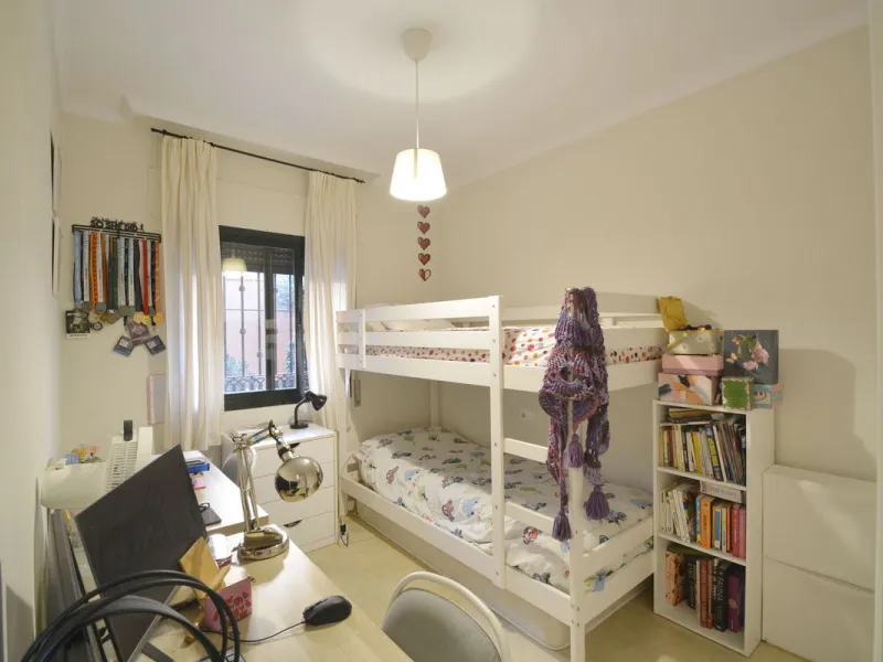 Apartment - Ground Floor Apartment в продаже в Marbella, Málaga. В доме 2 спален и 2 ванных комнат. Площадь дома 84 м²