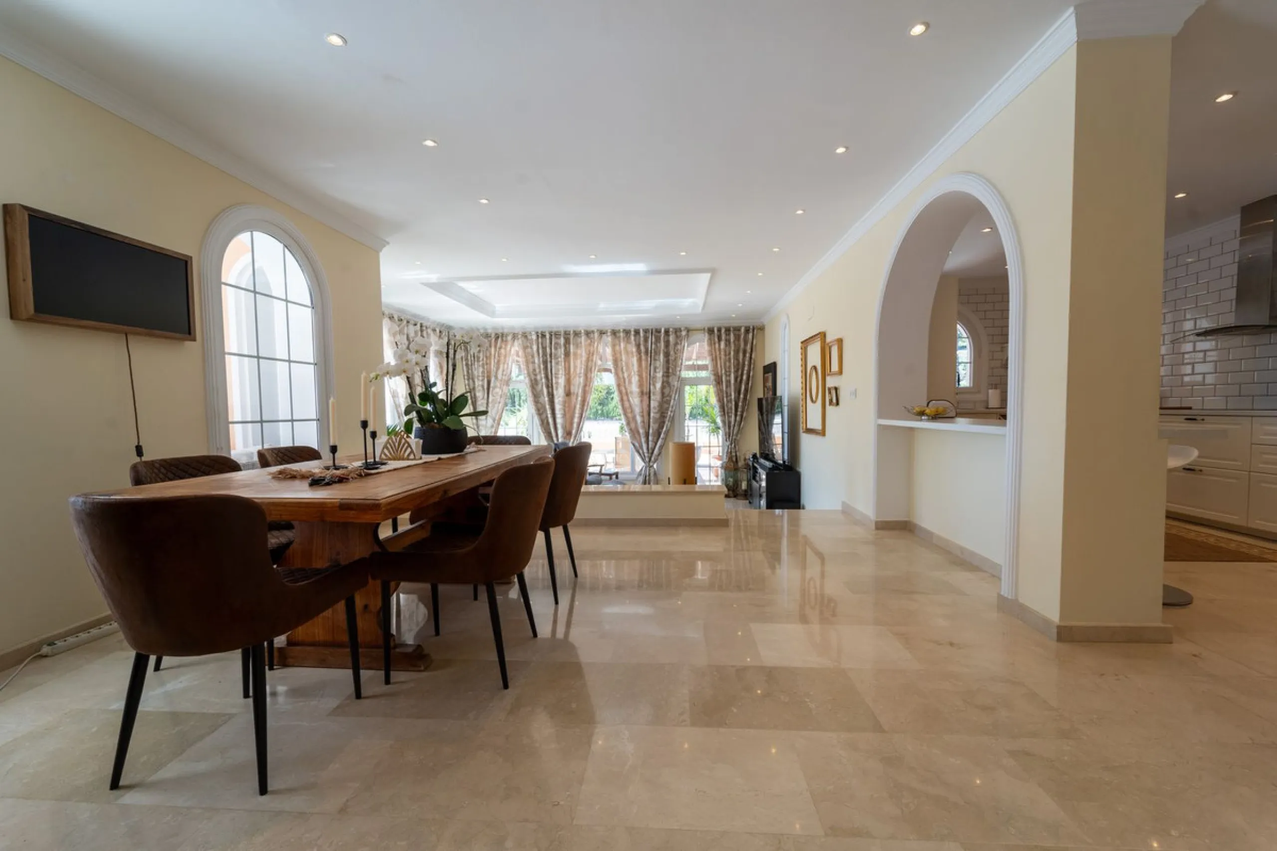 Stunning Villa for sale in Campo Mijas, within easy driving distance of all amenities.