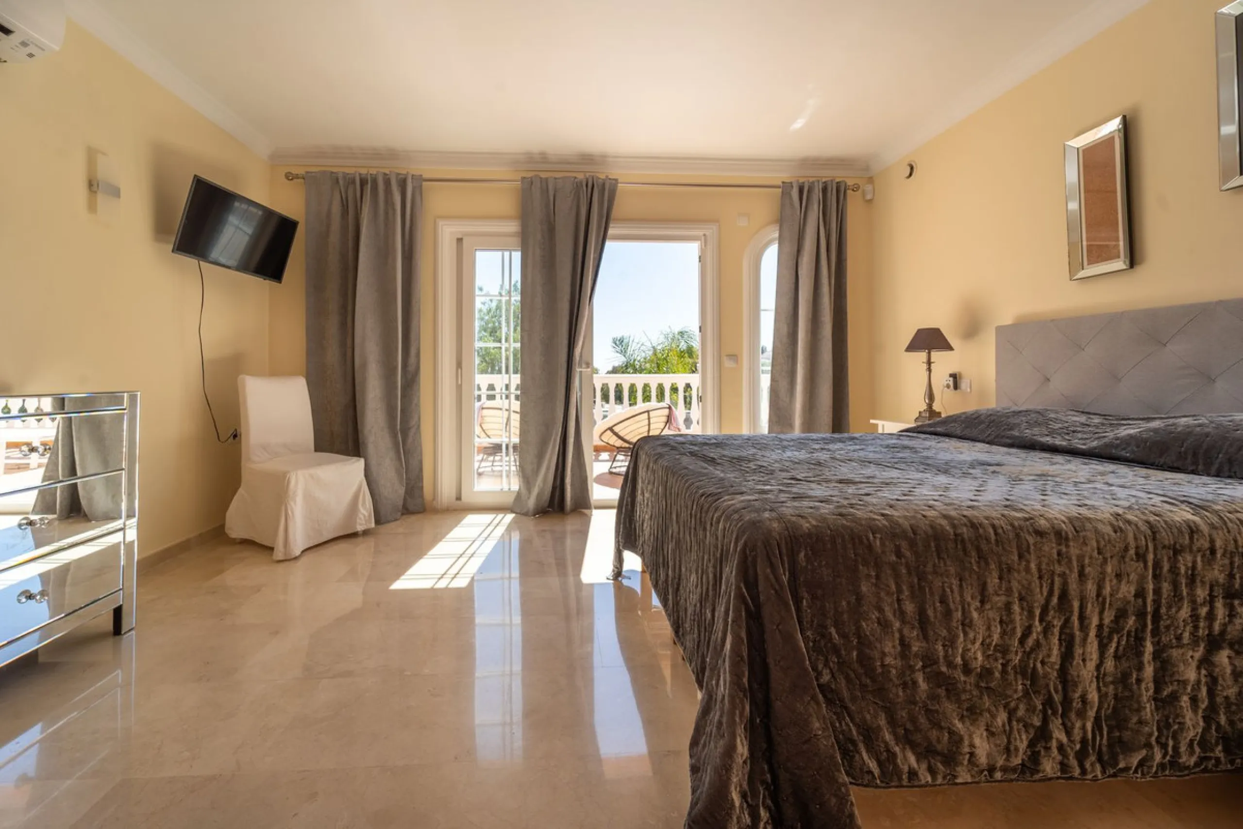 Stunning Villa for sale in Campo Mijas, within easy driving distance of all amenities.