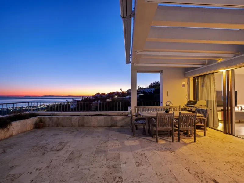 Penthouse with Sea & Mountain Views – Lomas de los Monteros, Marbella
