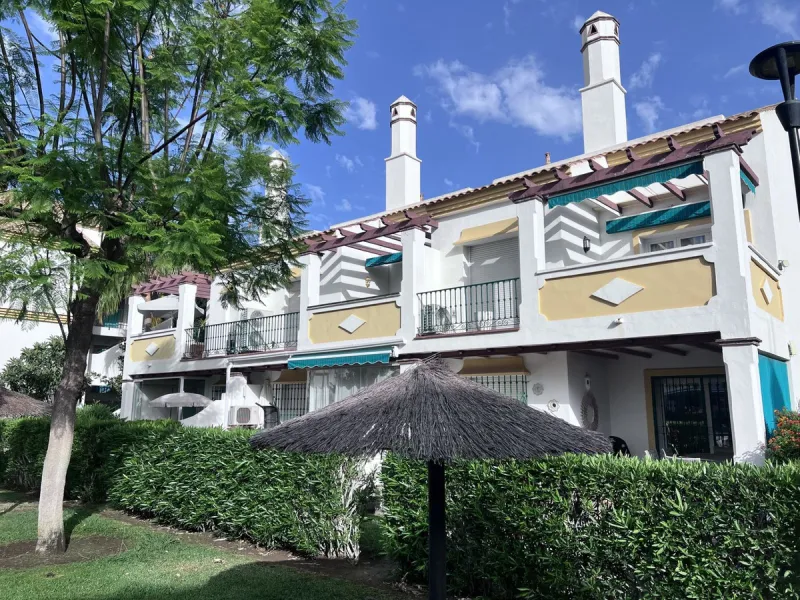 Apartment - Penthouse Duplex в продаже в Marbella, Málaga. В доме 3 спален и 3 ванных комнат. Площадь дома 126 м²
