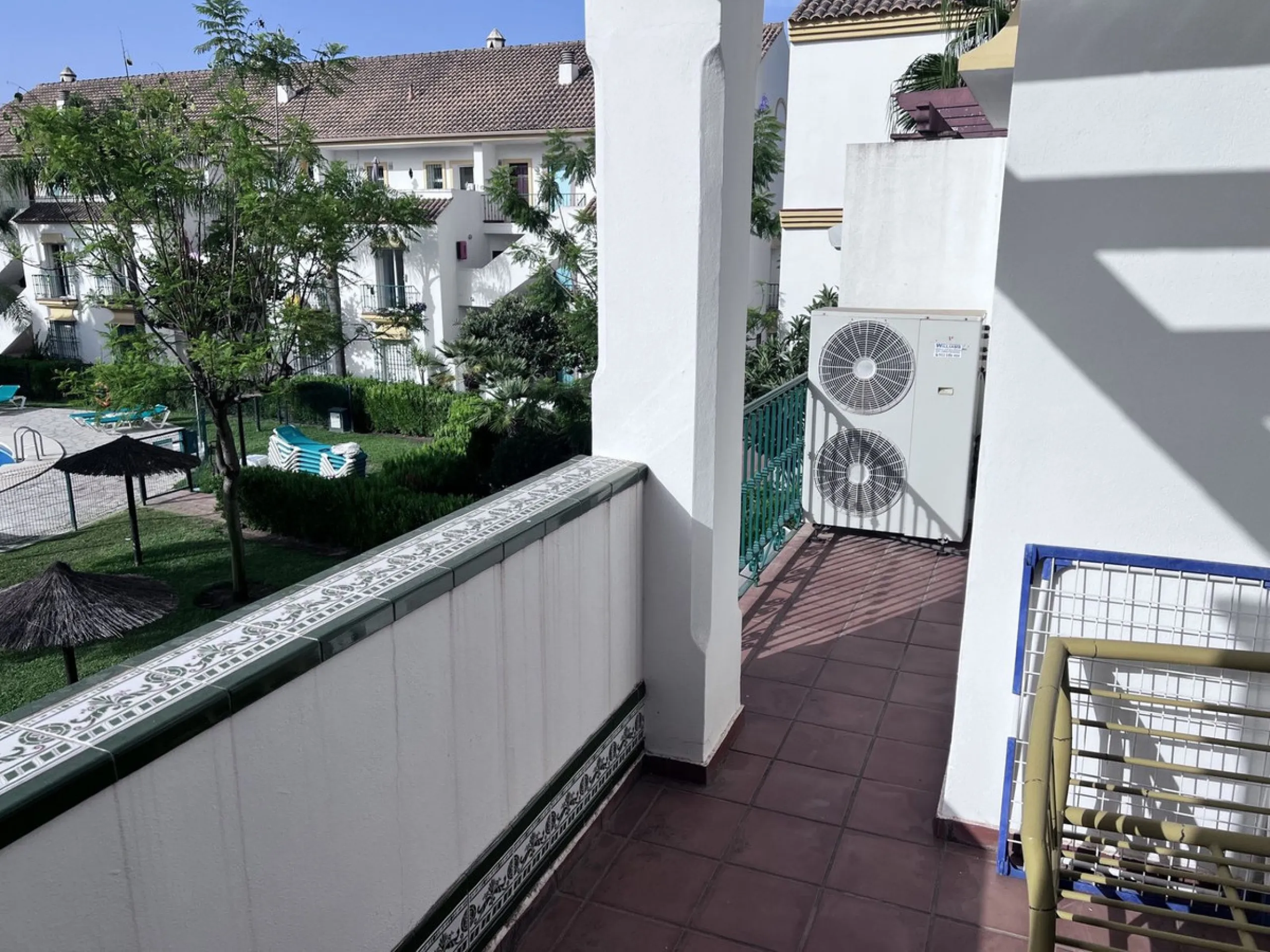 Apartment - Penthouse Duplex в продаже в Marbella, Málaga. В доме 3 спален и 3 ванных комнат. Площадь дома 126 м²
