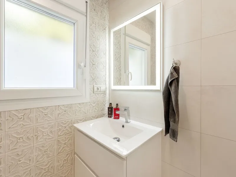 House - Detached Villa в продаже в Mijas, Málaga. В доме 3 спален и 3 ванных комнат. Площадь дома 182 м². Площадь участка 222 м²