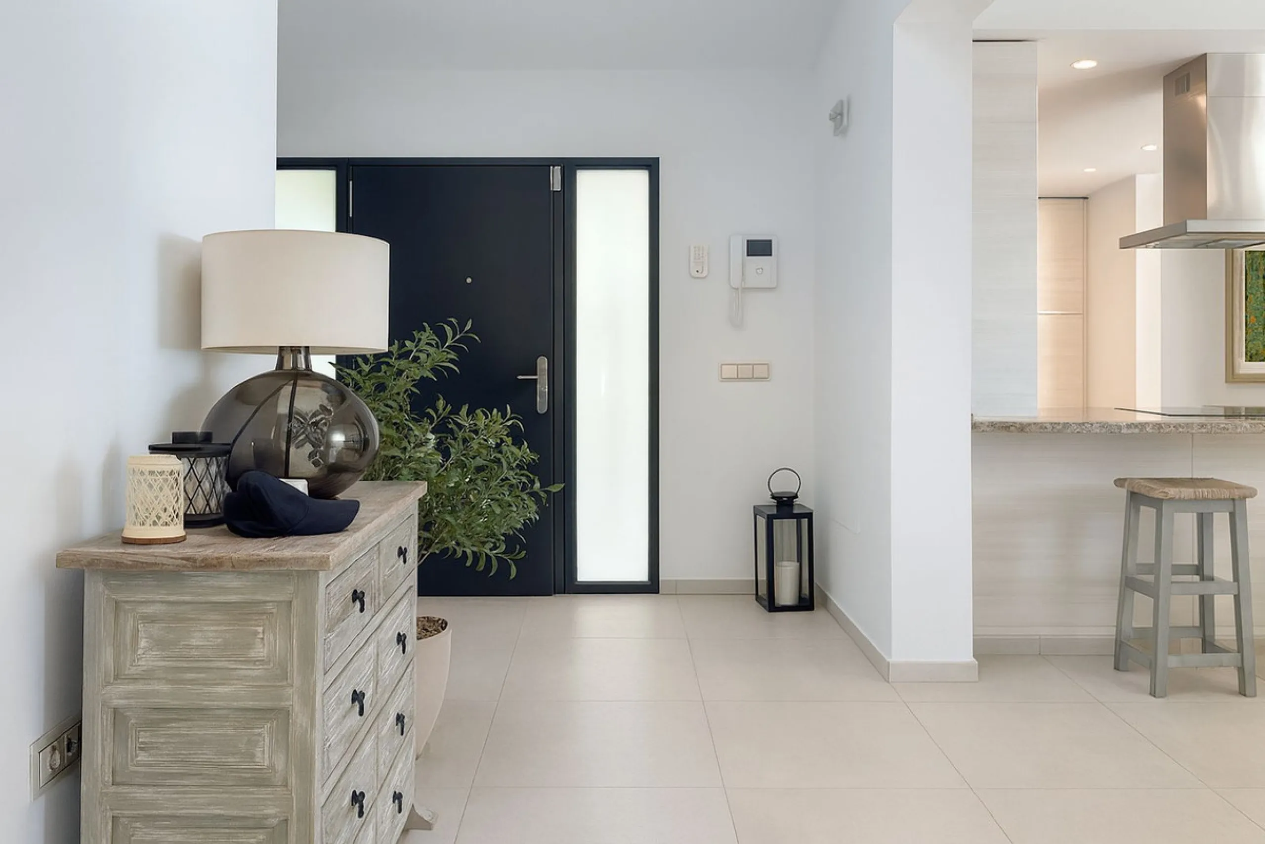 House - Detached Villa в продаже в Mijas, Málaga. В доме 3 спален и 3 ванных комнат. Площадь дома 182 м². Площадь участка 222 м²