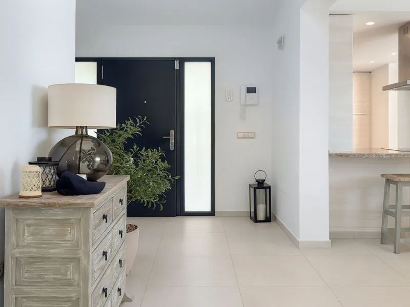 House - Detached Villa в продаже в Mijas, Málaga. В доме 3 спален и 3 ванных комнат. Площадь дома 182 м². Площадь участка 222 м²