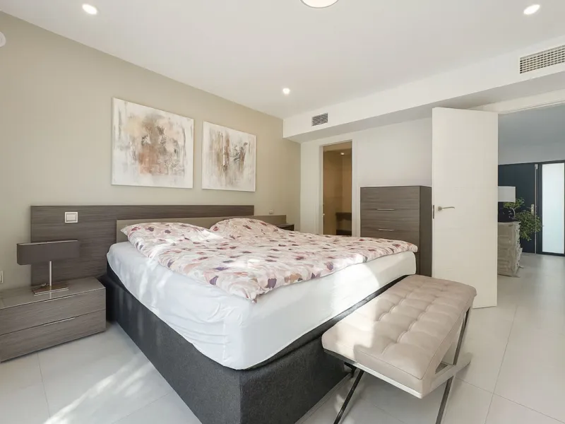 House - Detached Villa в продаже в Mijas, Málaga. В доме 3 спален и 3 ванных комнат. Площадь дома 182 м². Площадь участка 222 м²