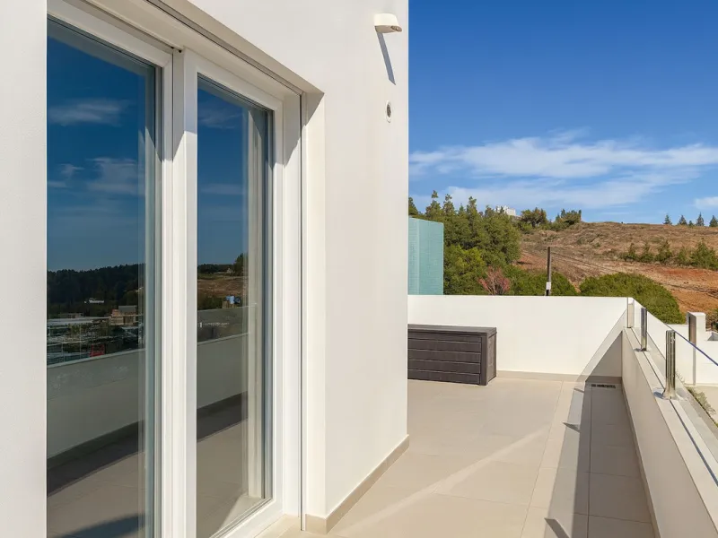 House - Detached Villa в продаже в Mijas, Málaga. В доме 3 спален и 3 ванных комнат. Площадь дома 182 м². Площадь участка 222 м²