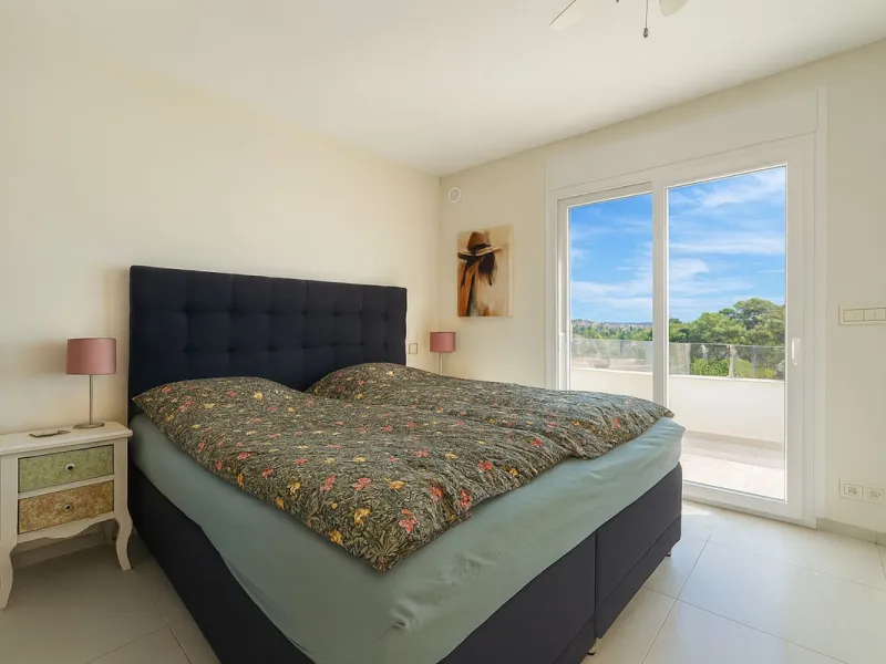 House - Detached Villa в продаже в Mijas, Málaga. В доме 3 спален и 3 ванных комнат. Площадь дома 182 м². Площадь участка 222 м²