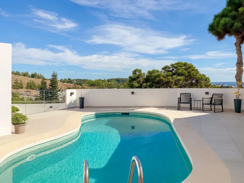 House - Detached Villa в продаже в Mijas, Málaga. В доме 3 спален и 3 ванных комнат. Площадь дома 182 м². Площадь участка 222 м²