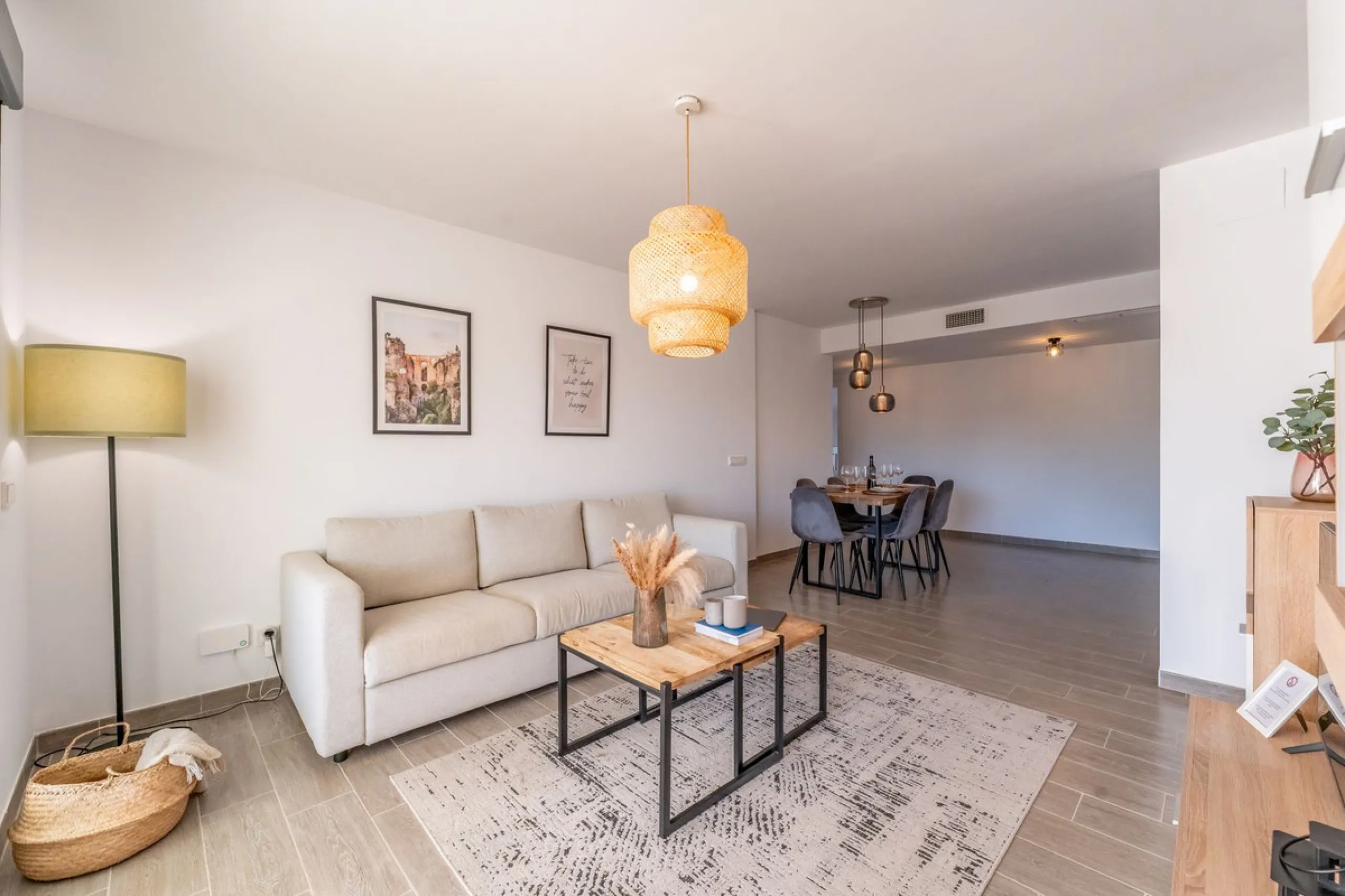 Fantastic 3-Bedroom, 2-Bathroom Apartment