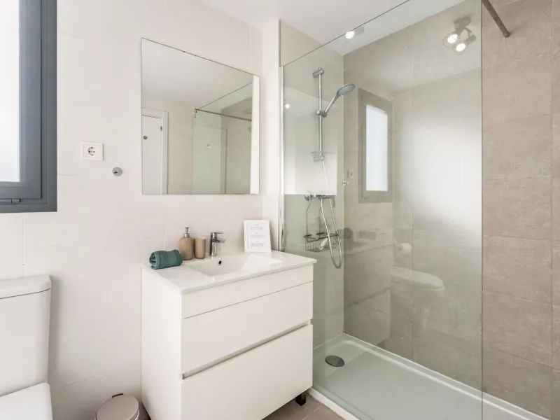 Fantastic 3-Bedroom, 2-Bathroom Apartment