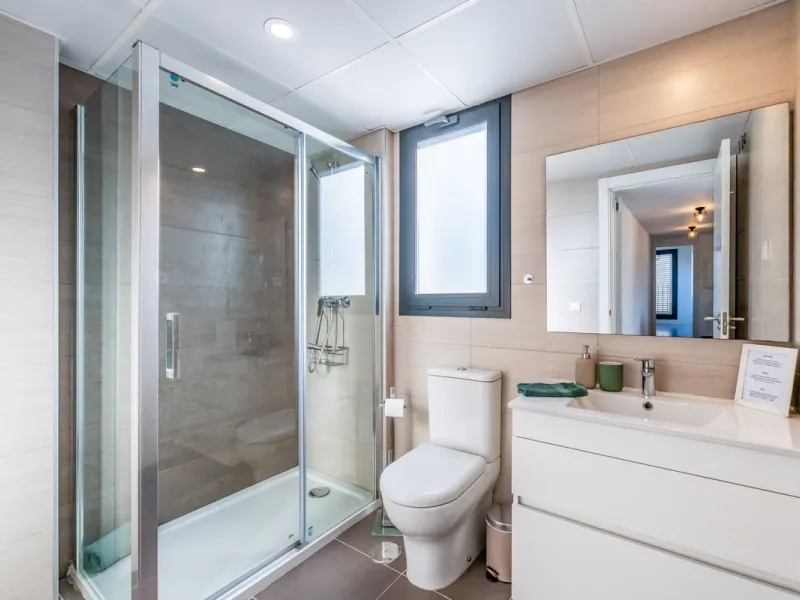 Fantastic 3-Bedroom, 2-Bathroom Apartment