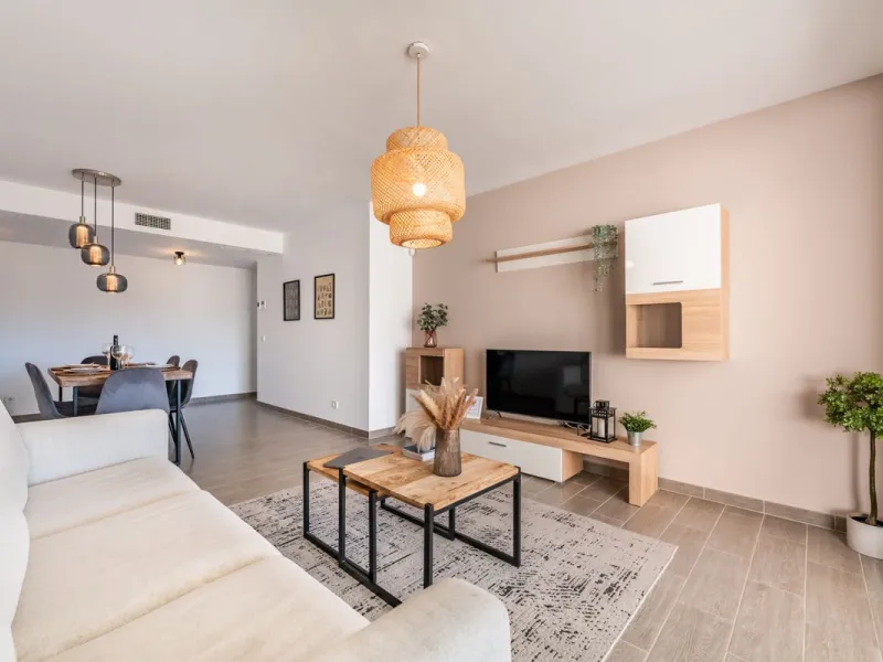 Fantastic 3-Bedroom, 2-Bathroom Apartment