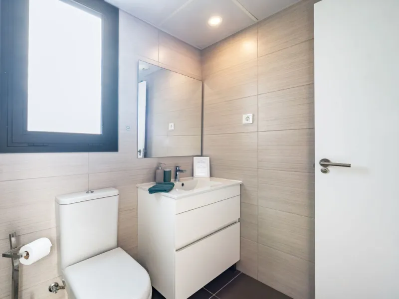 Fantastic 3-Bedroom, 2-Bathroom Apartment