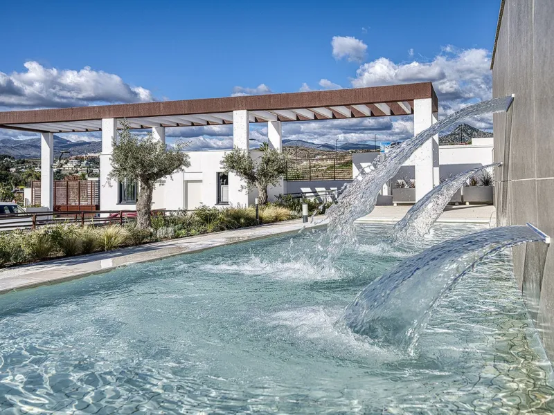 This brand-new, unfurnished resale penthouse offers refined contemporary living in a prime location on the New Golden Mile, just 10 minutes from both Estepona and Marbella.
