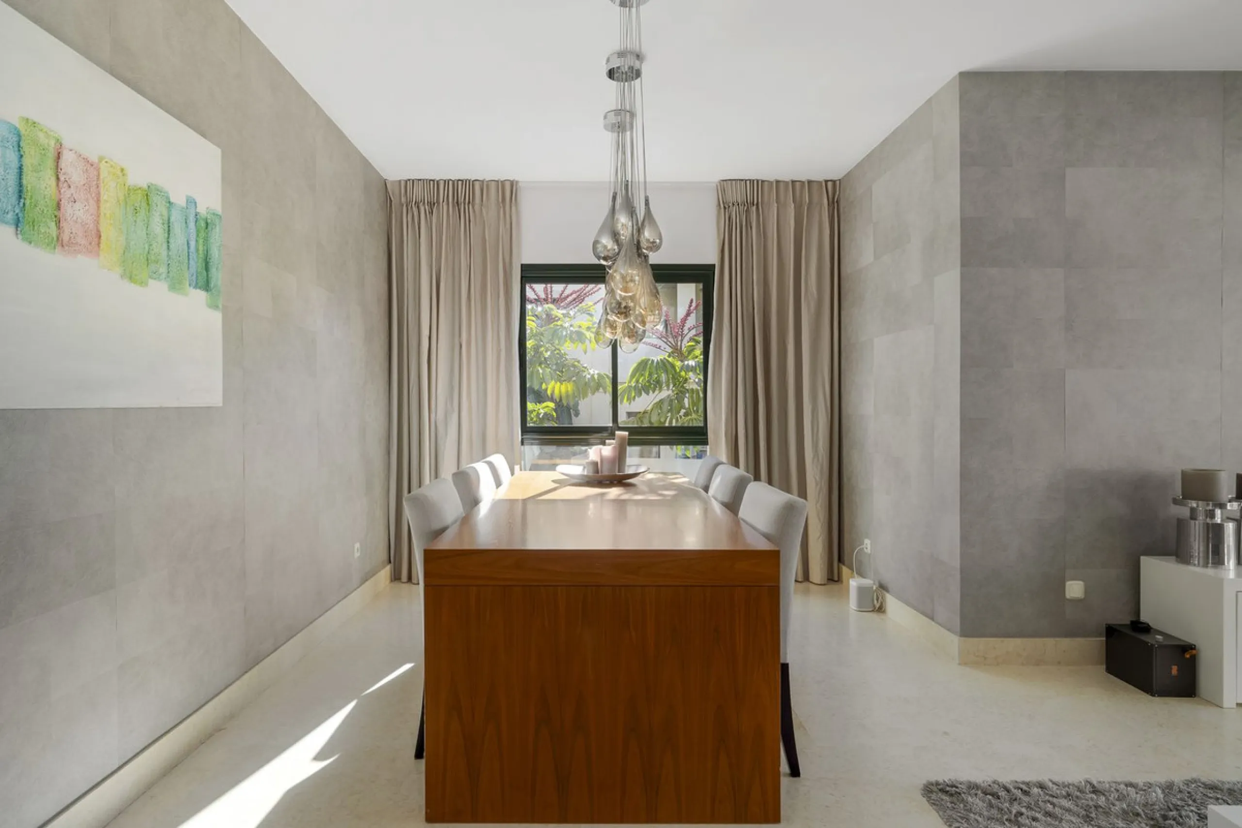Apartment - Ground Floor Apartment в продаже в Benahavís, Málaga. В доме 2 спален и 3 ванных комнат. Площадь дома 130 м²