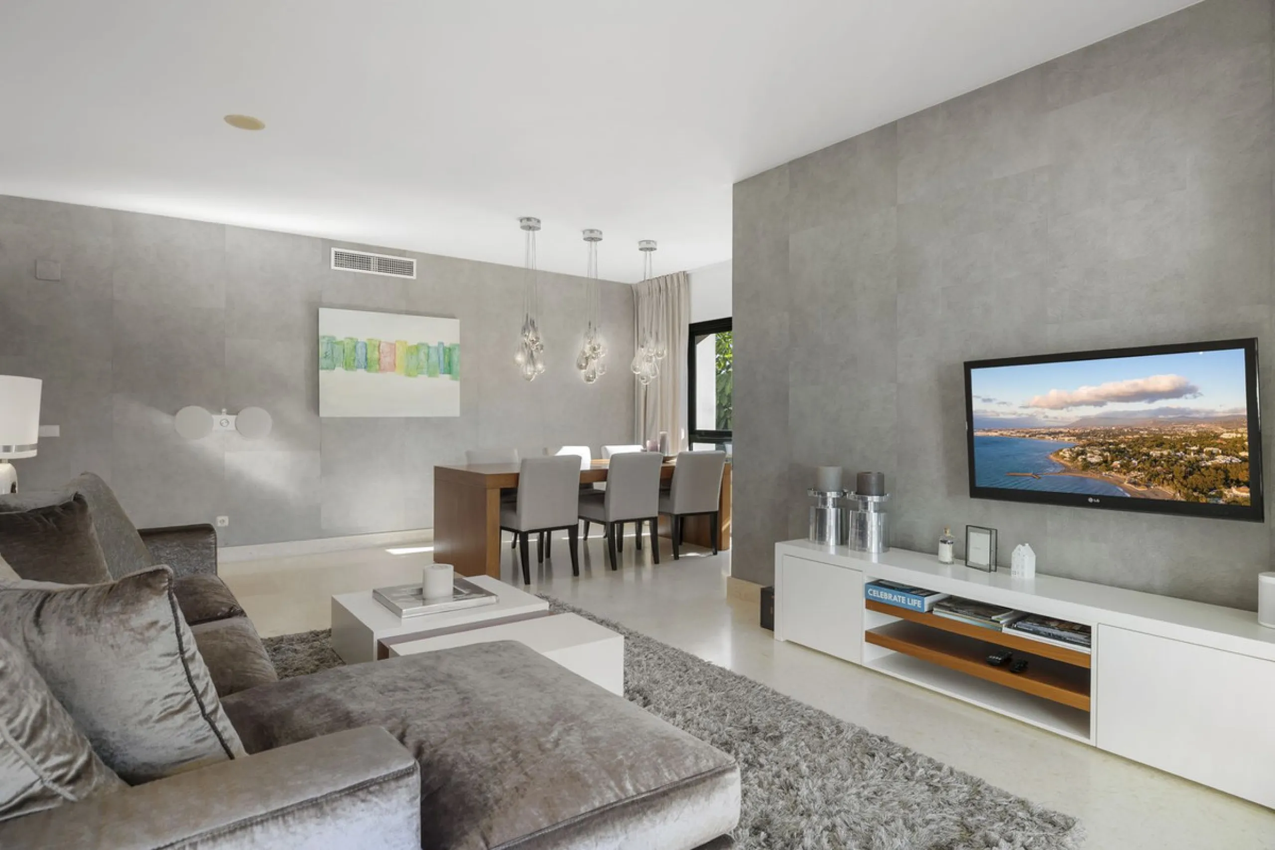 Apartment - Ground Floor Apartment в продаже в Benahavís, Málaga. В доме 2 спален и 3 ванных комнат. Площадь дома 130 м²