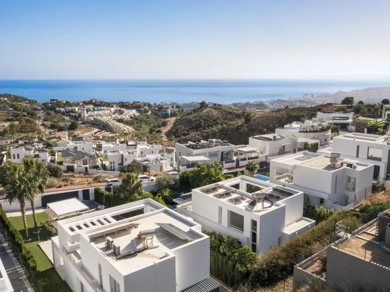 House - Detached Villa в продаже в Mijas, Málaga. В доме 3 спален и 3 ванных комнат. Площадь дома 163 м²