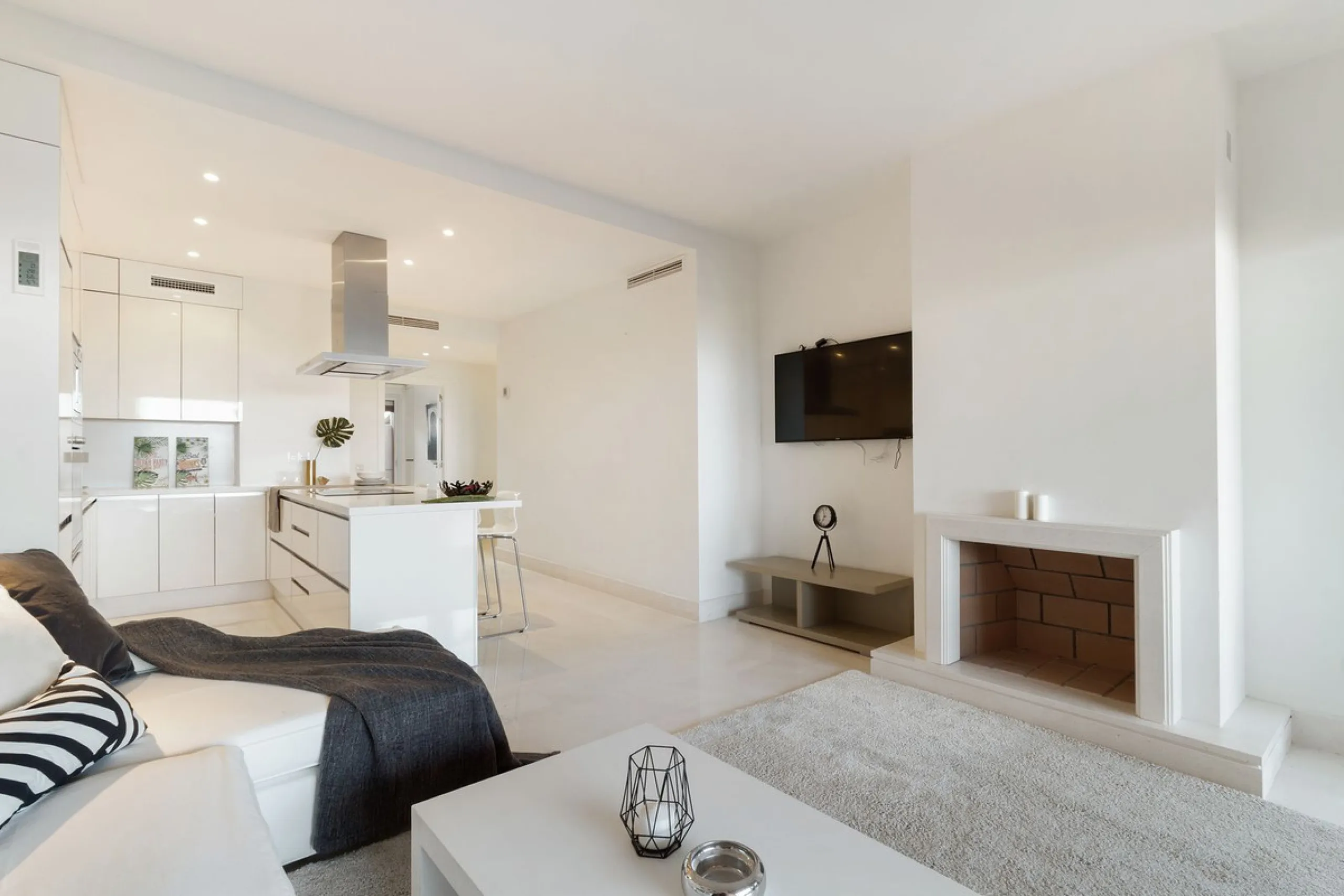 Beautiful Ground-Floor Apartment in Los Flamingos II – Benahavís
