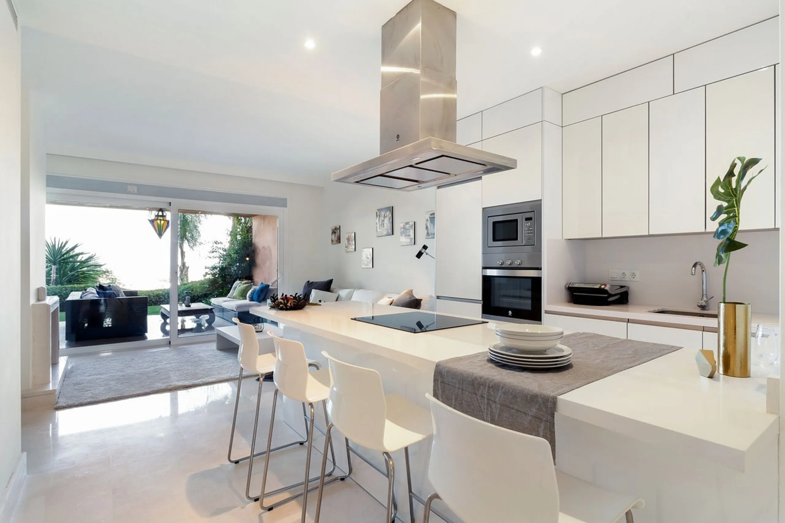 Beautiful Ground-Floor Apartment in Los Flamingos II – Benahavís