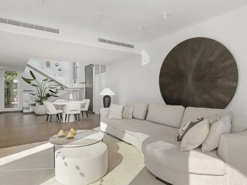 House - Detached Villa в продаже в Mijas, Málaga. В доме 3 спален и 3 ванных комнат. Площадь дома 163 м²