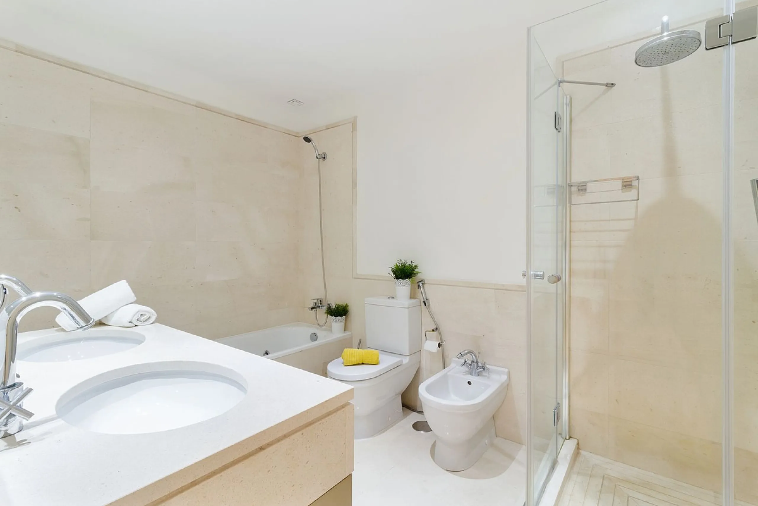 Beautiful Ground-Floor Apartment in Los Flamingos II – Benahavís