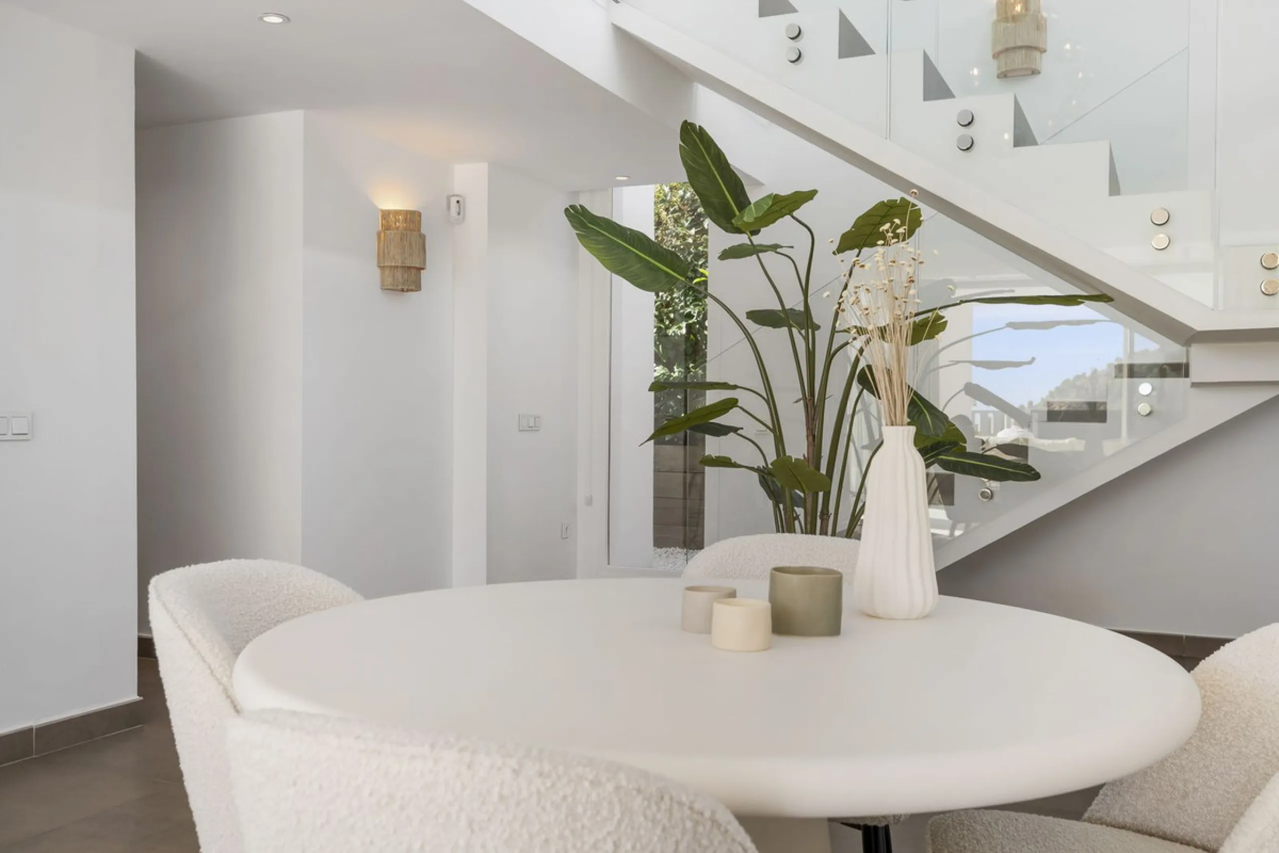 House - Detached Villa в продаже в Mijas, Málaga. В доме 3 спален и 3 ванных комнат. Площадь дома 163 м²