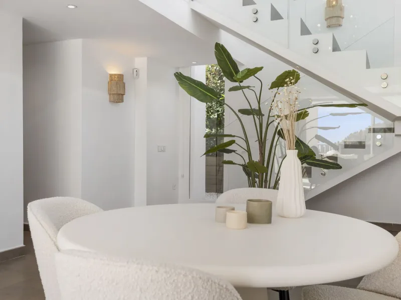 House - Detached Villa в продаже в Mijas, Málaga. В доме 3 спален и 3 ванных комнат. Площадь дома 163 м²